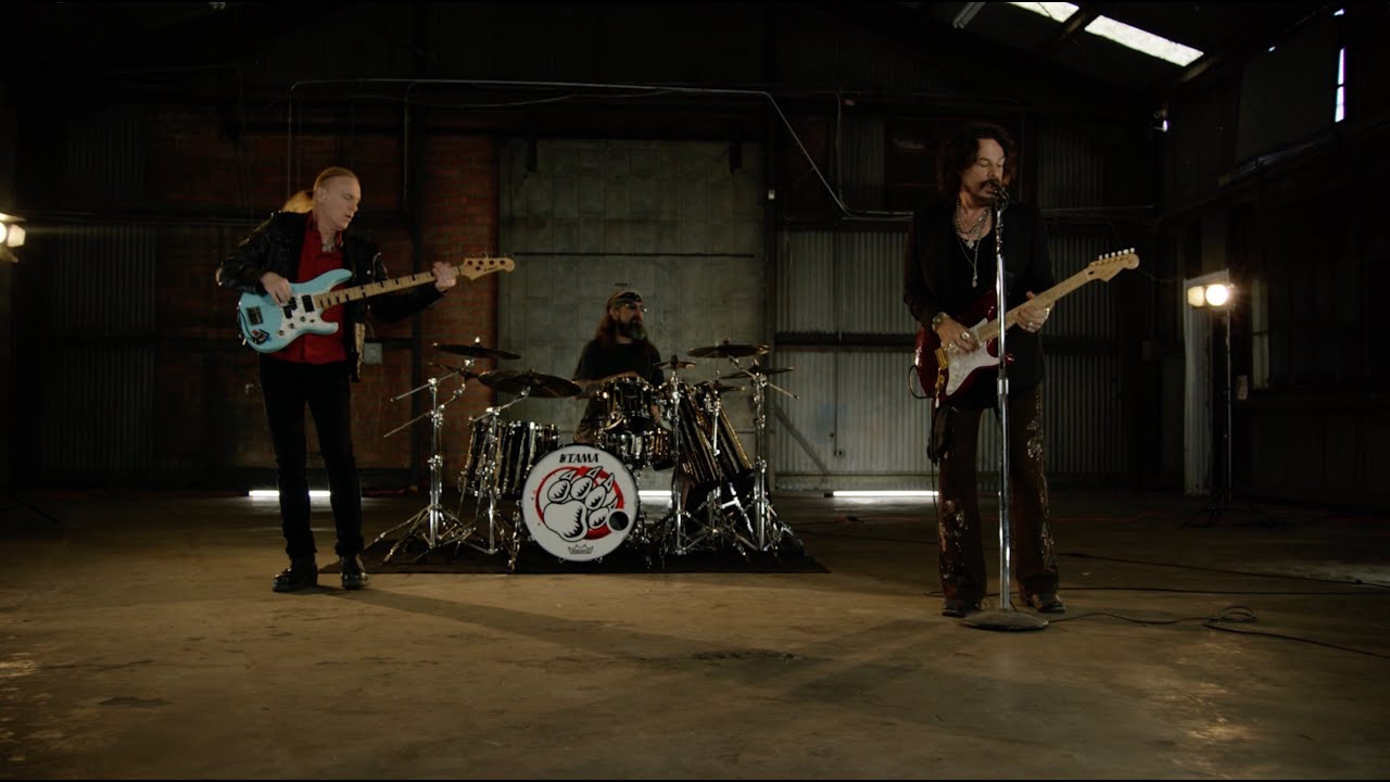 the winery dogs mad world official music video
